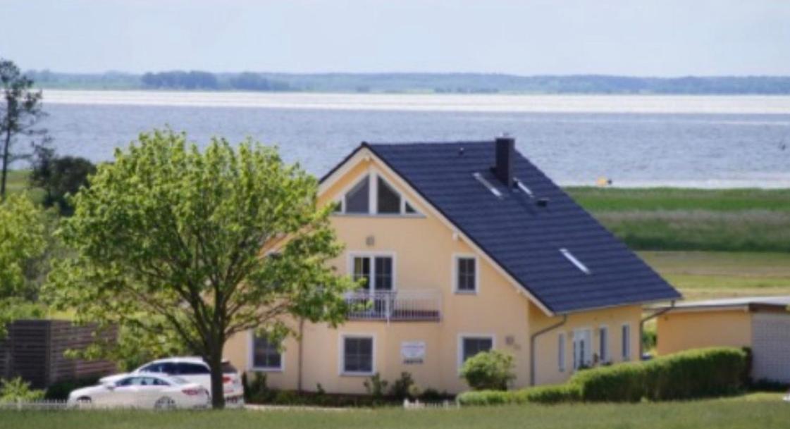 אוקריץ Ferienhaus Am Achterwasser מראה חיצוני תמונה