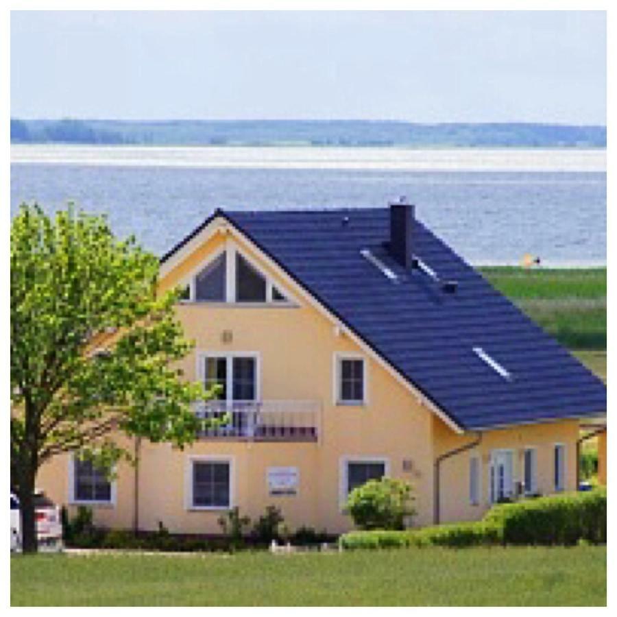 אוקריץ Ferienhaus Am Achterwasser מראה חיצוני תמונה